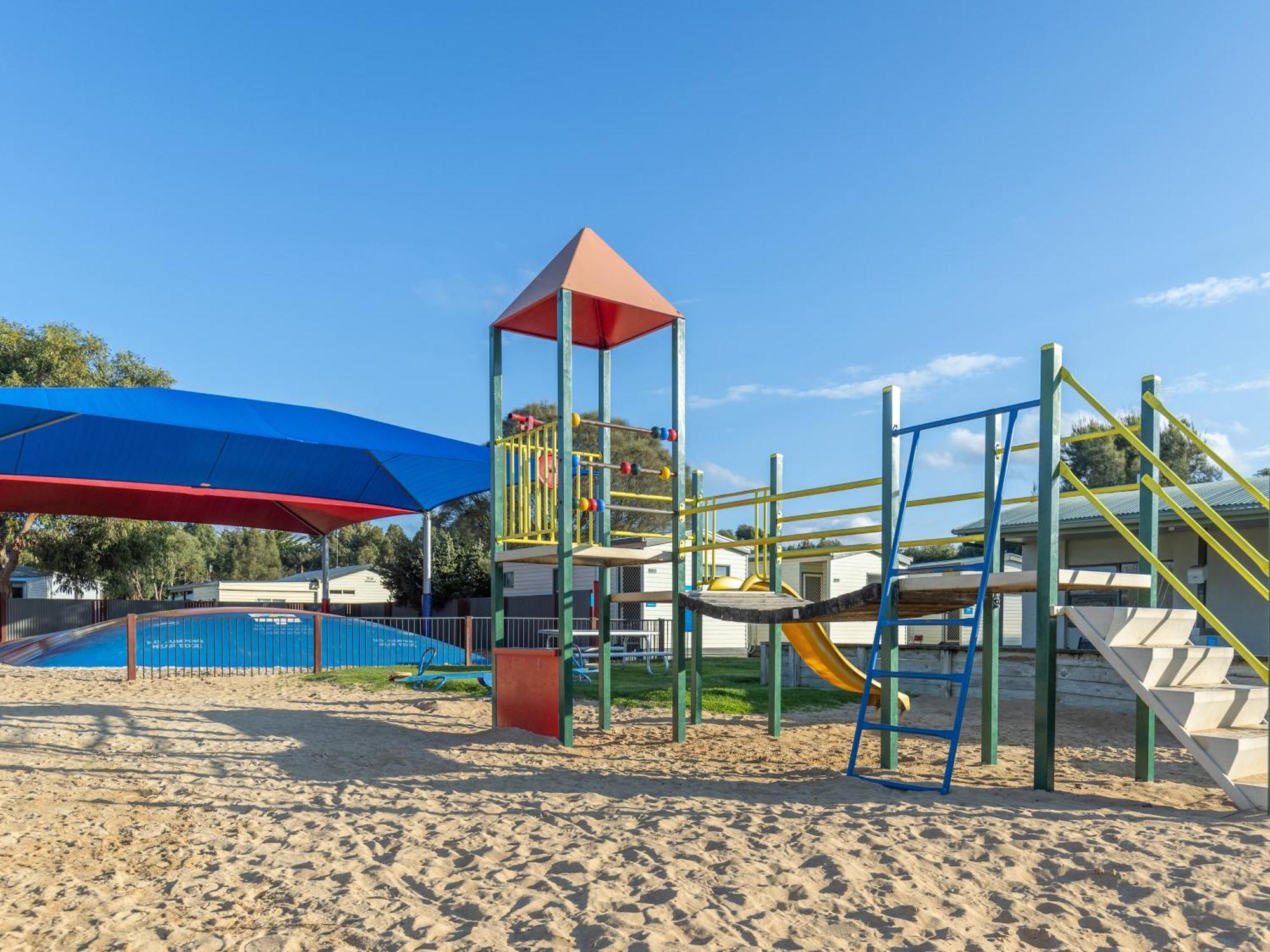 Nrma Warrnambool Riverside Holiday Park Buitenkant foto