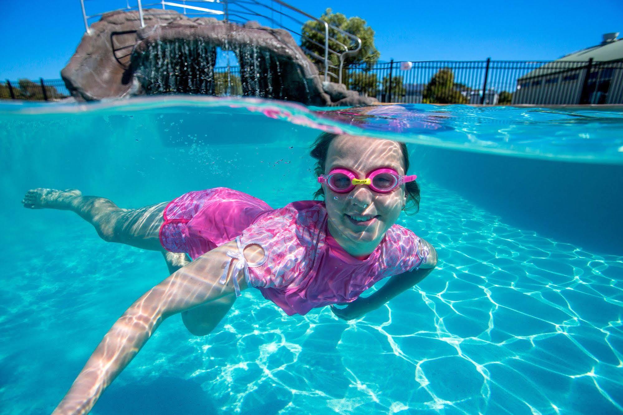 Nrma Warrnambool Riverside Holiday Park Buitenkant foto